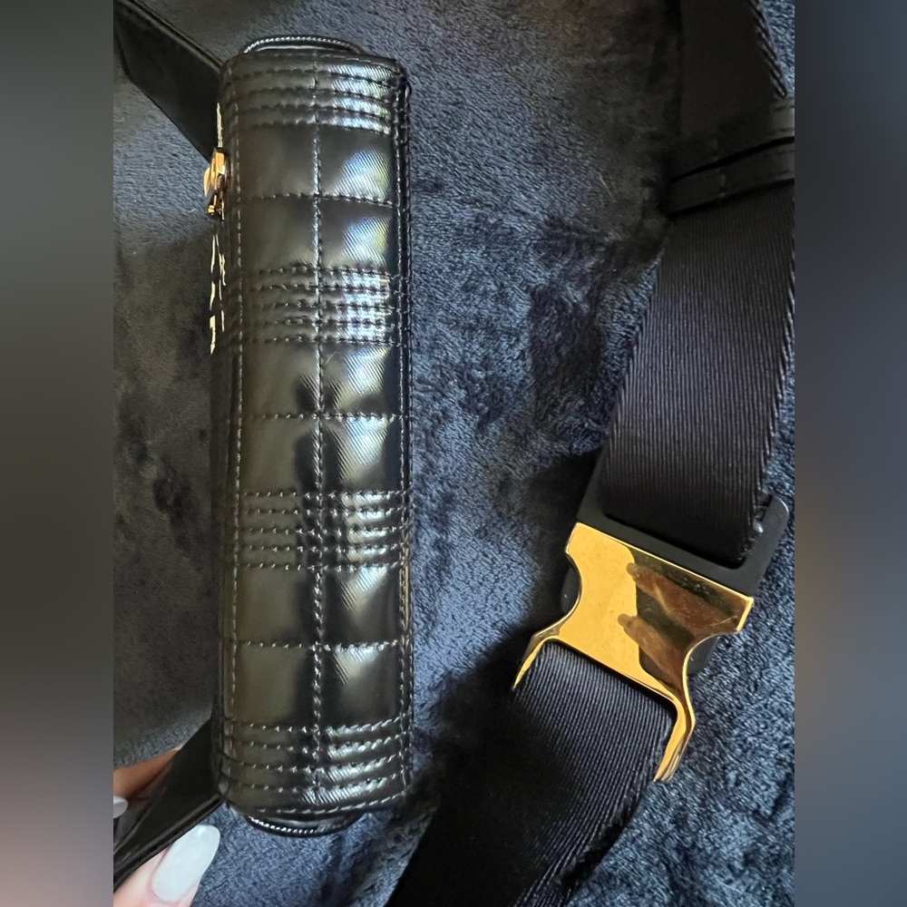 SOLD ❌❌❌Burberry Black Quilted Crossbody Bag with Logo - Picture 4 of 16